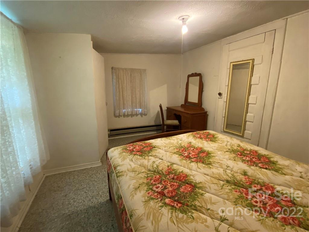 8247 Joe Poore Road Newland, NC 28657 - Photo 26 of 27 Gallery Image 26
