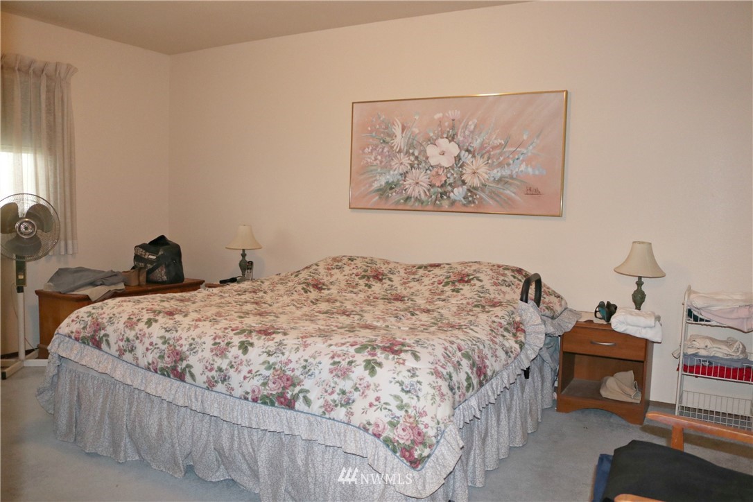 8385 Berthusen Road Lynden, WA 98264 - Photo 9 of 25 Gallery Image 9
