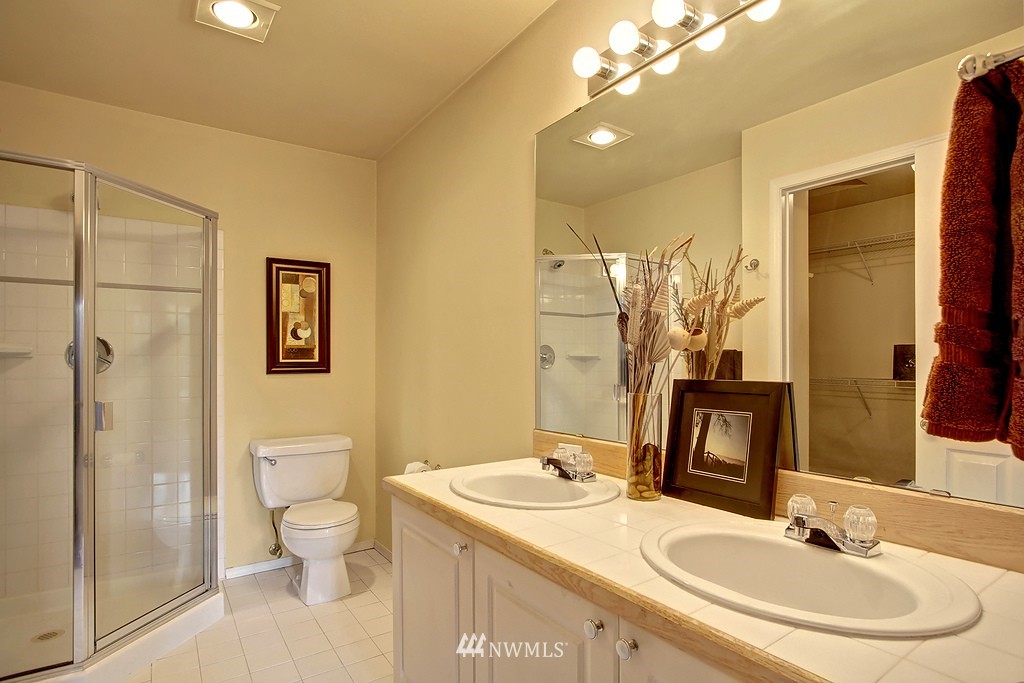 12109 Northeast 171st Place, Unit B303 Bothell, WA 98011 - Photo 14 of 20 Gallery Image 14