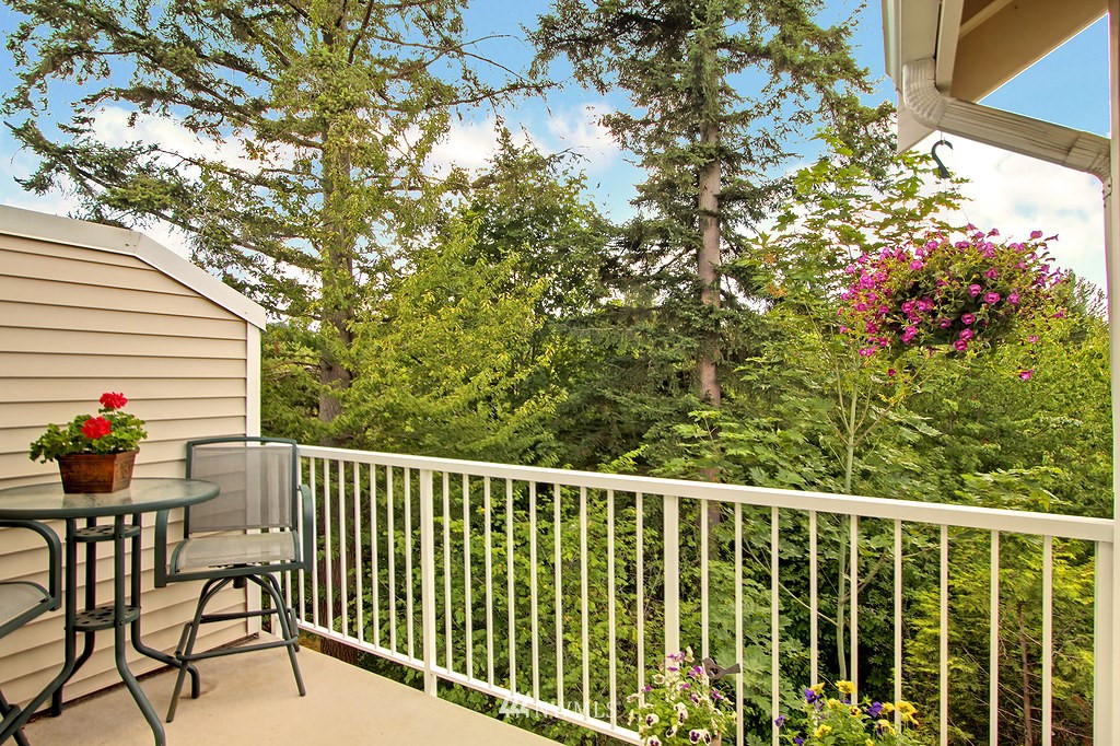 12109 Northeast 171st Place, Unit B303 Bothell, WA 98011 - Photo 5 of 20 Gallery Image 5