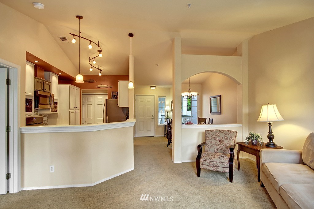 12109 Northeast 171st Place, Unit B303 Bothell, WA 98011 - Photo 6 of 20 Gallery Image 6