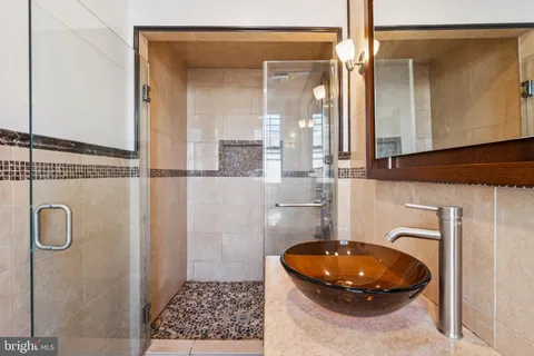 $575,000 | 425 East Durham Street, Philadelphia, PA 19119