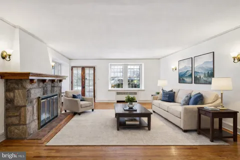 $575,000 | 425 East Durham Street, Philadelphia, PA 19119