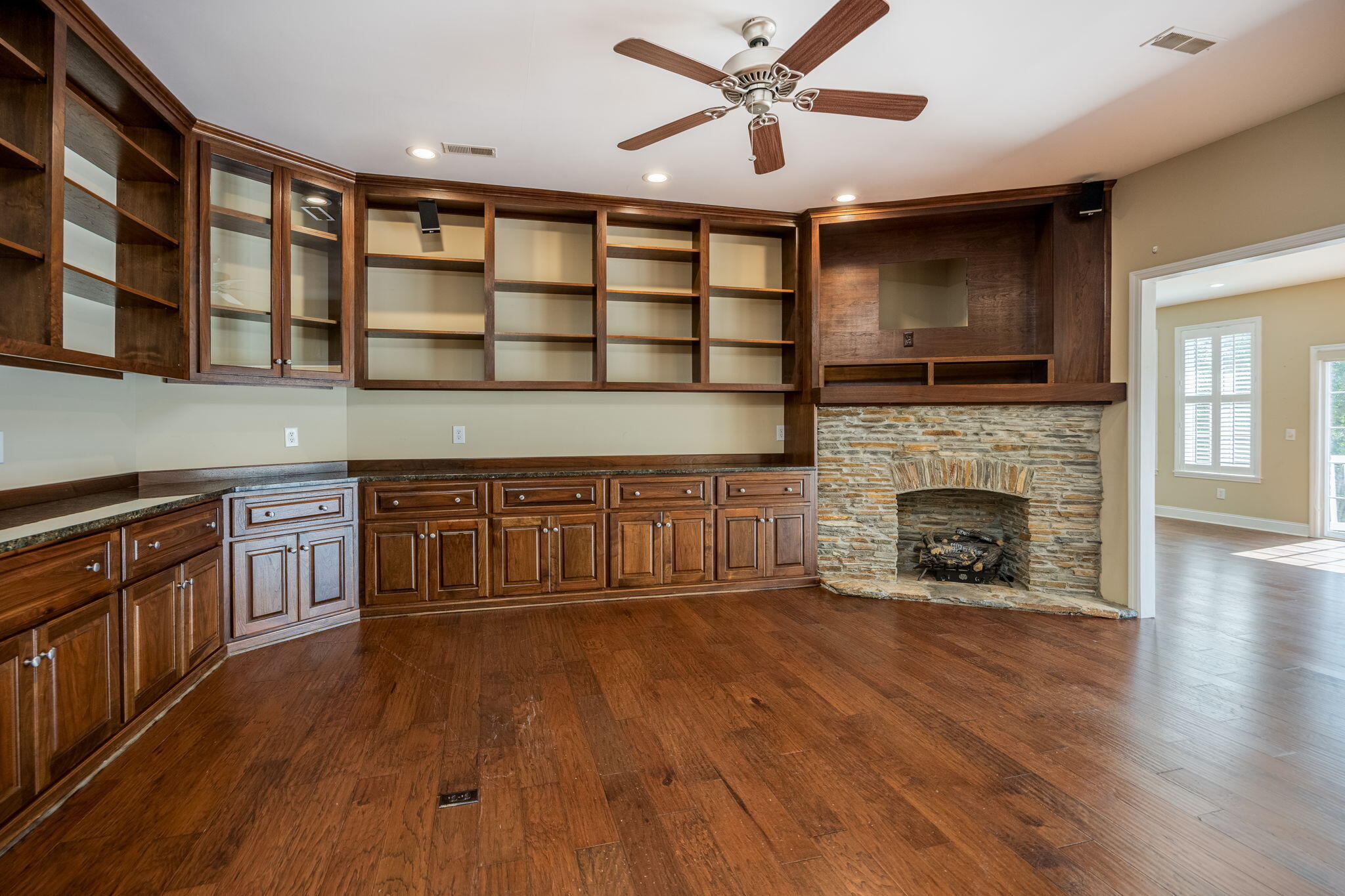 1136 Lemon Avenue Manning, SC 29102 - Photo 15 of 97