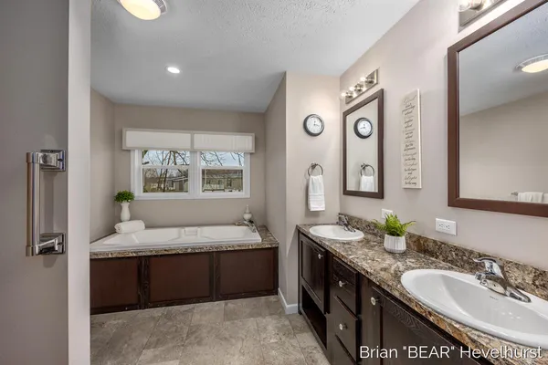 $214,900 | 11467 Sundrop Circle, Allendale, MI 49401