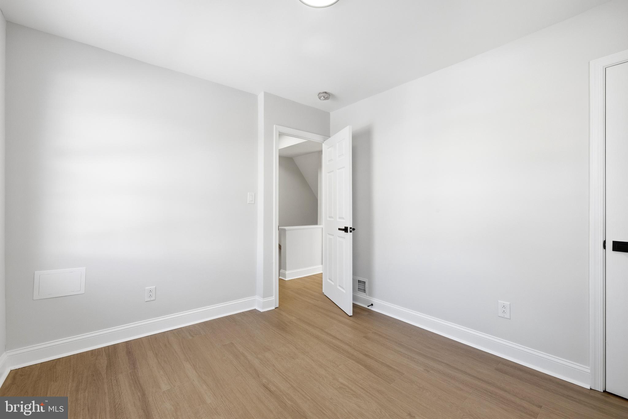 334 Nicholson Street Northeast Washington, DC 20011 - Photo 13 of 23