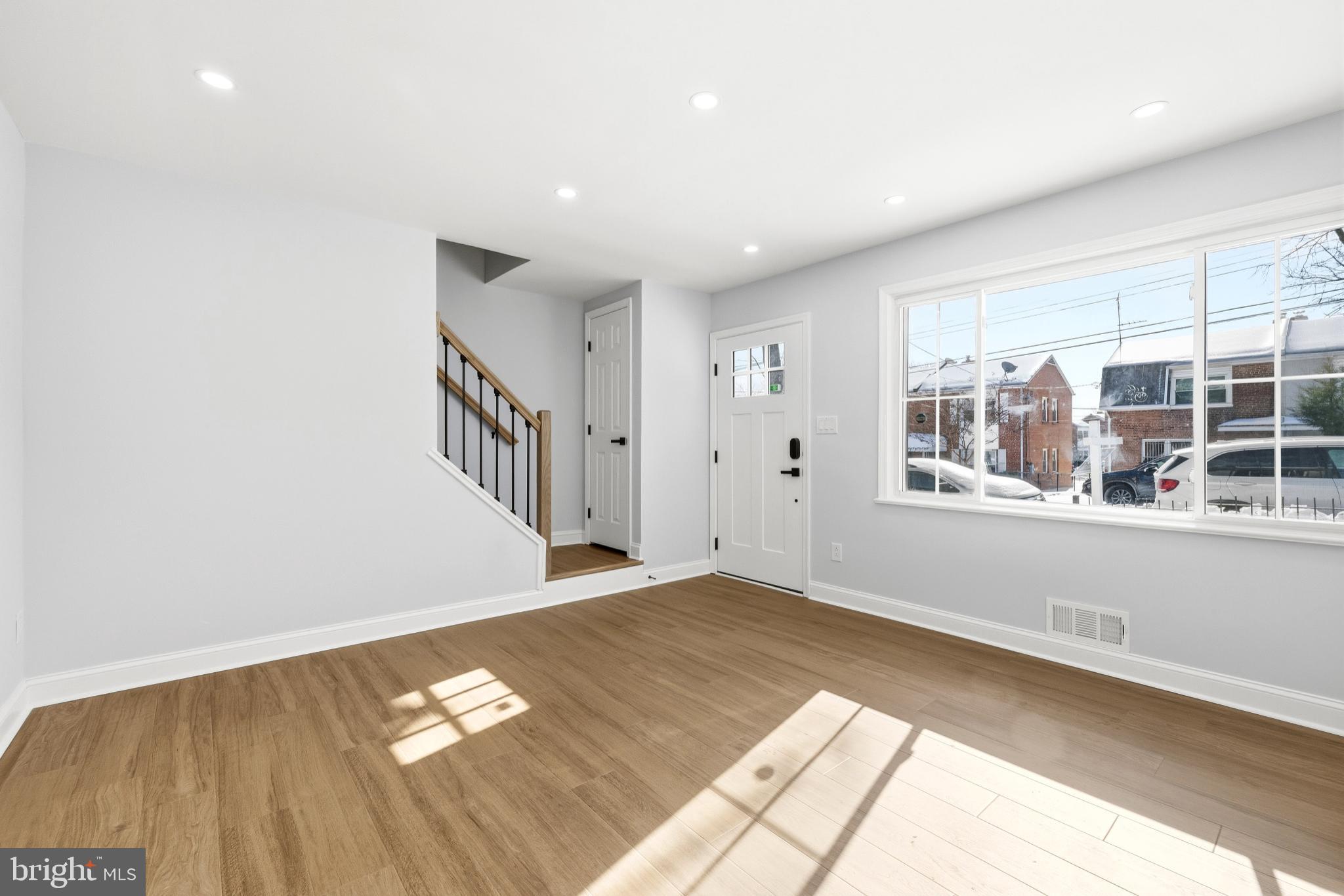 334 Nicholson Street Northeast Washington, DC 20011 - Photo 3 of 23