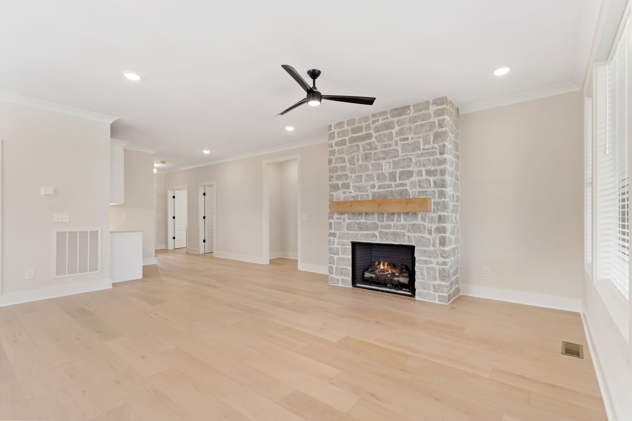 1006 Pheasant Run Court Spring Hill, TN 37174 - Photo 9 of 30