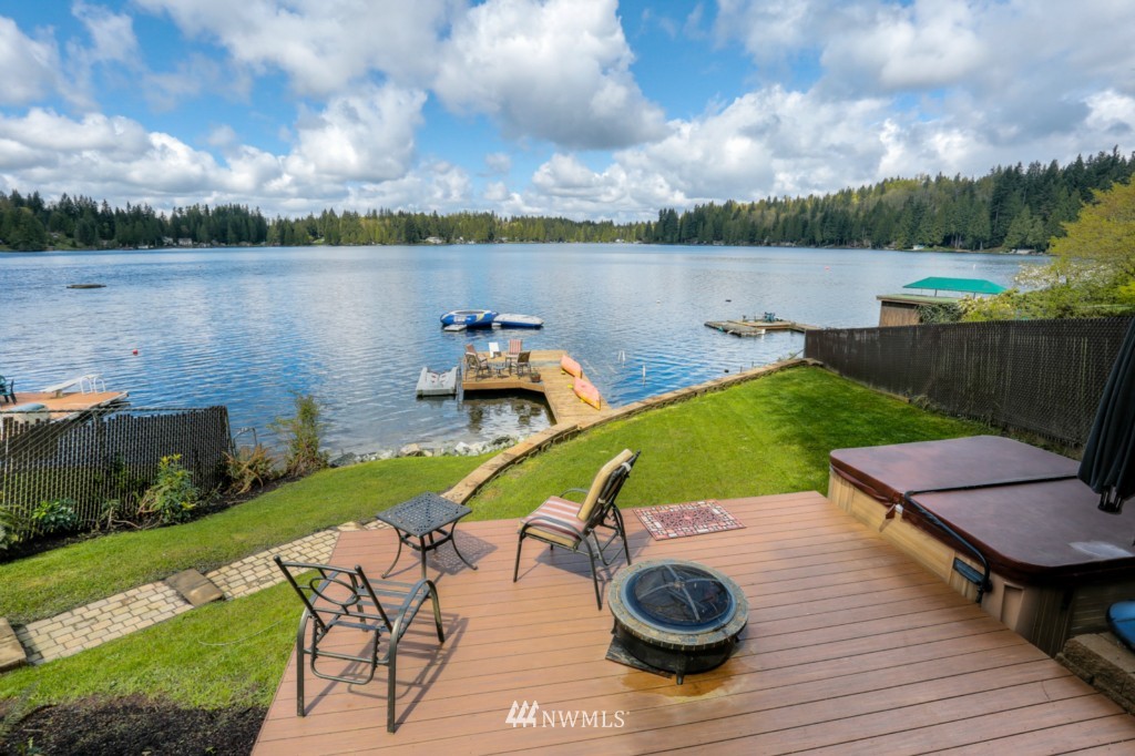 24217 South Lake Roesiger Road Snohomish, WA 98290 - Photo 1 of 22