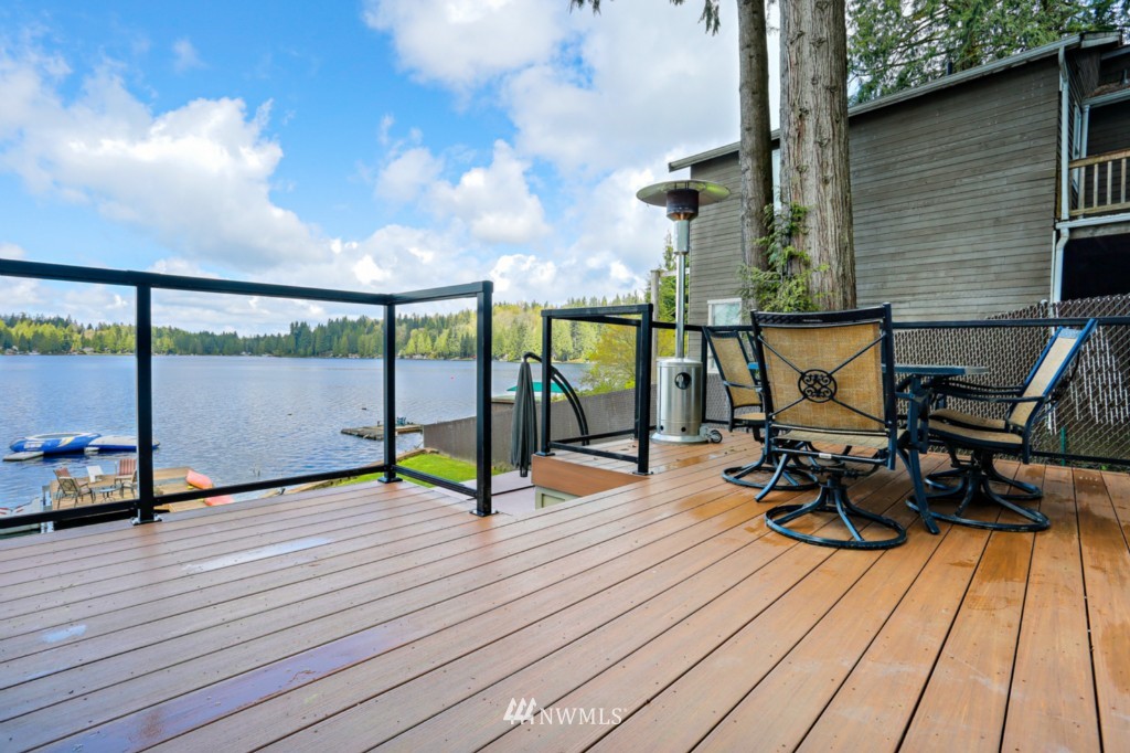 24217 South Lake Roesiger Road Snohomish, WA 98290 - Photo 6 of 22