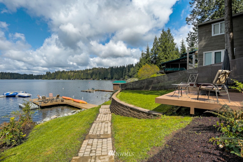 24217 South Lake Roesiger Road Snohomish, WA 98290 - Photo 8 of 22