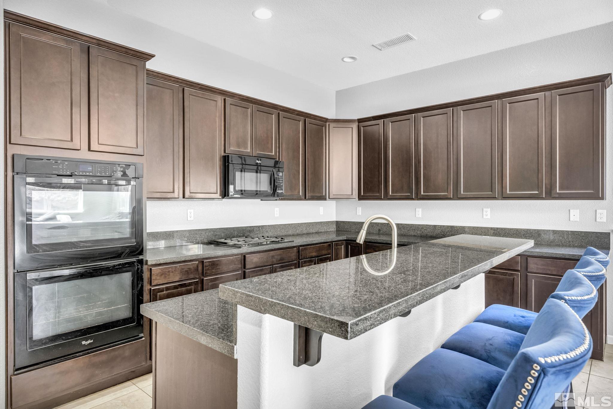 10390 Cavalry Circle Reno, NV 89521 - Photo 7 of 37 Photo 7