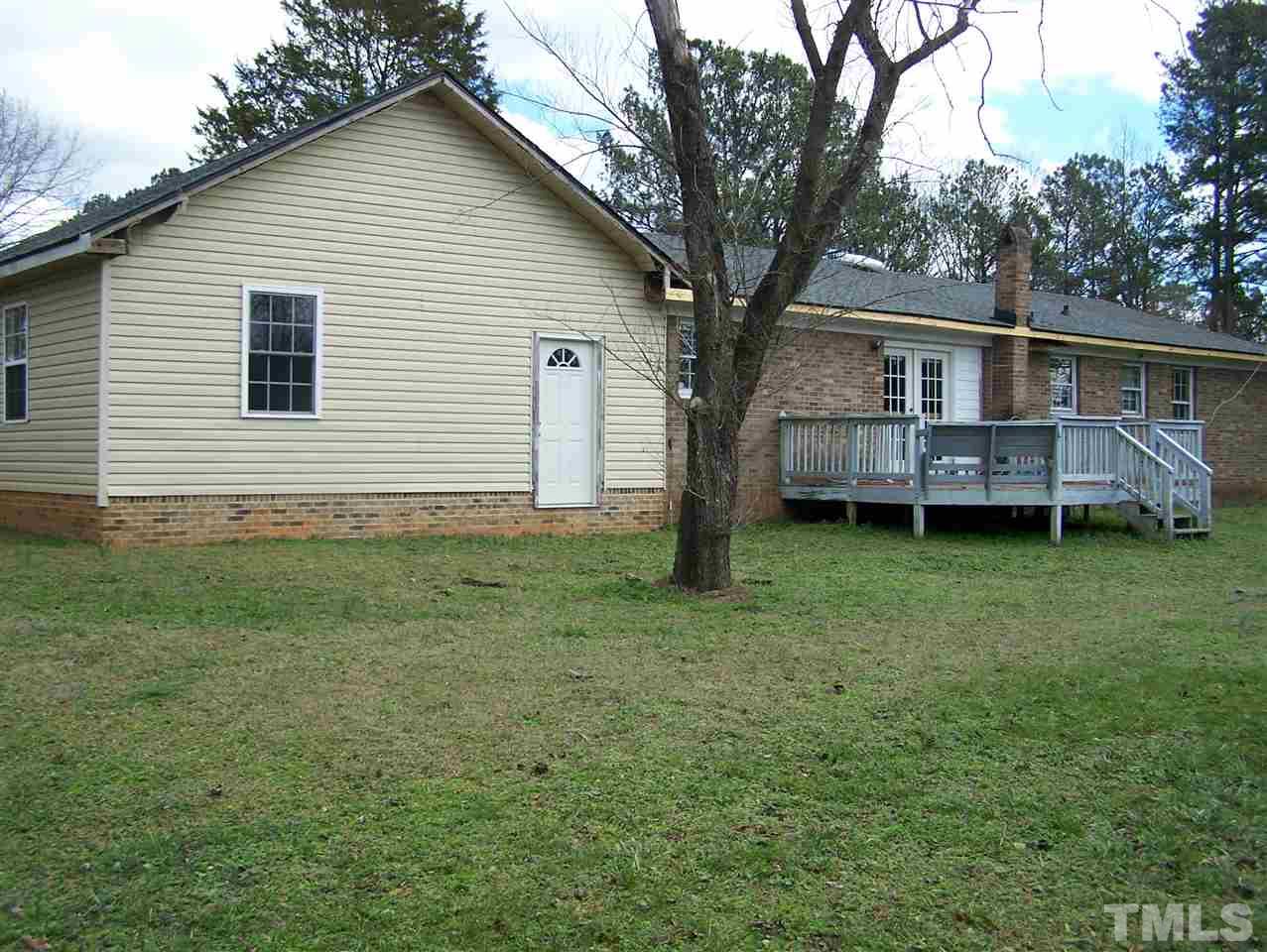 1215 Alpha Road Henderson, NC 27536 - Photo 4 of 25 Gallery Image 4