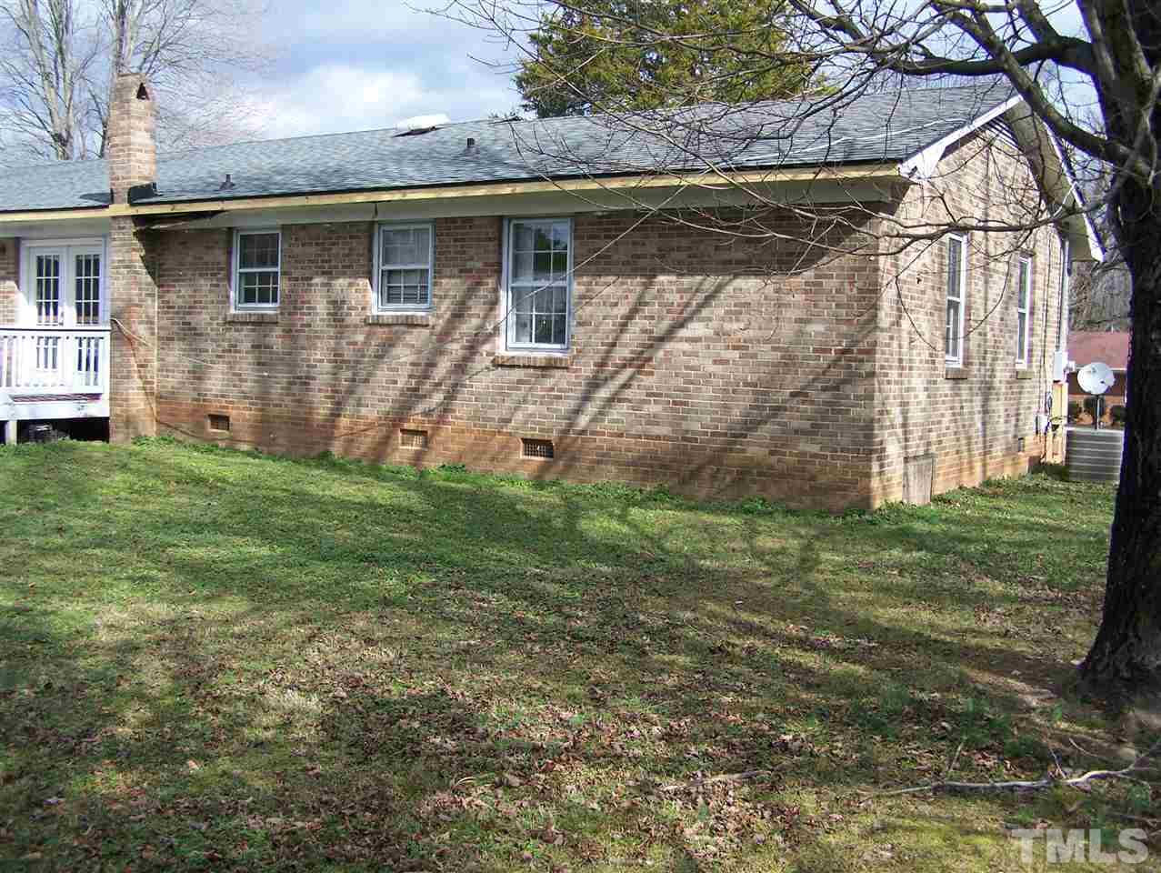 1215 Alpha Road Henderson, NC 27536 - Photo 6 of 25 Gallery Image 6