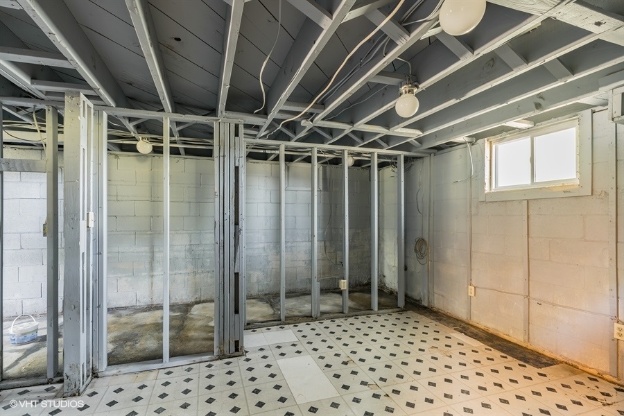 24265 Spring Creek Road Washington, IL 61571 - Photo 17 of 25 Gallery Image 17