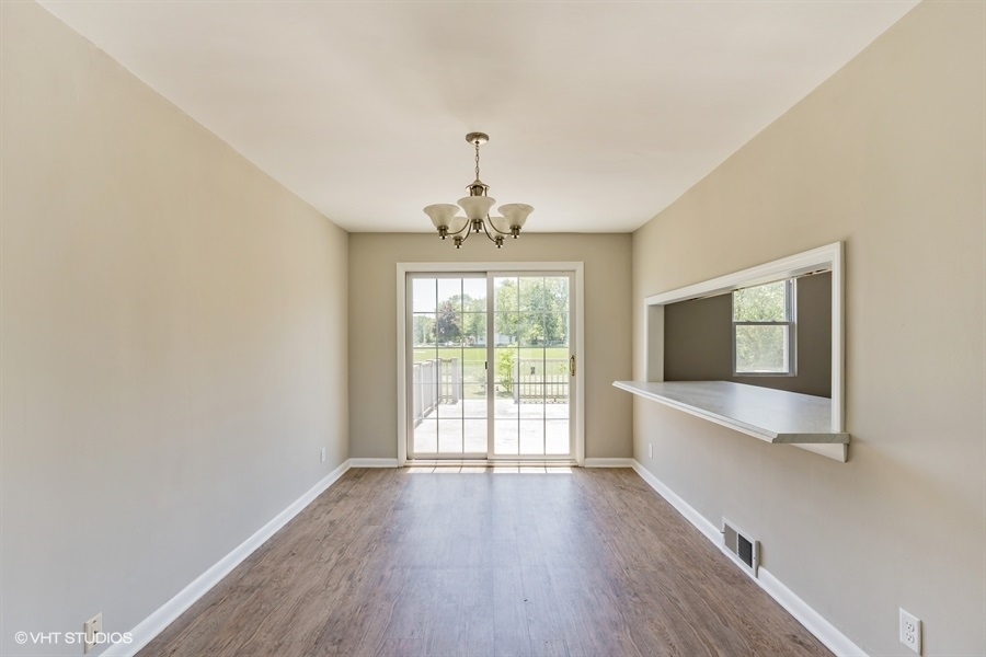 24265 Spring Creek Road Washington, IL 61571 - Photo 7 of 25 Gallery Image 7