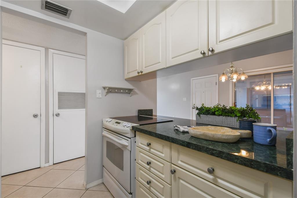1935 South Conway Road, Unit M3 Orlando, FL 32812 - Photo 14 of 25 Gallery Image 14
