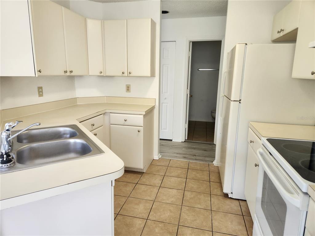 9522 Ace Road, Unit B Englewood, FL 34224 - Photo 17 of 18
