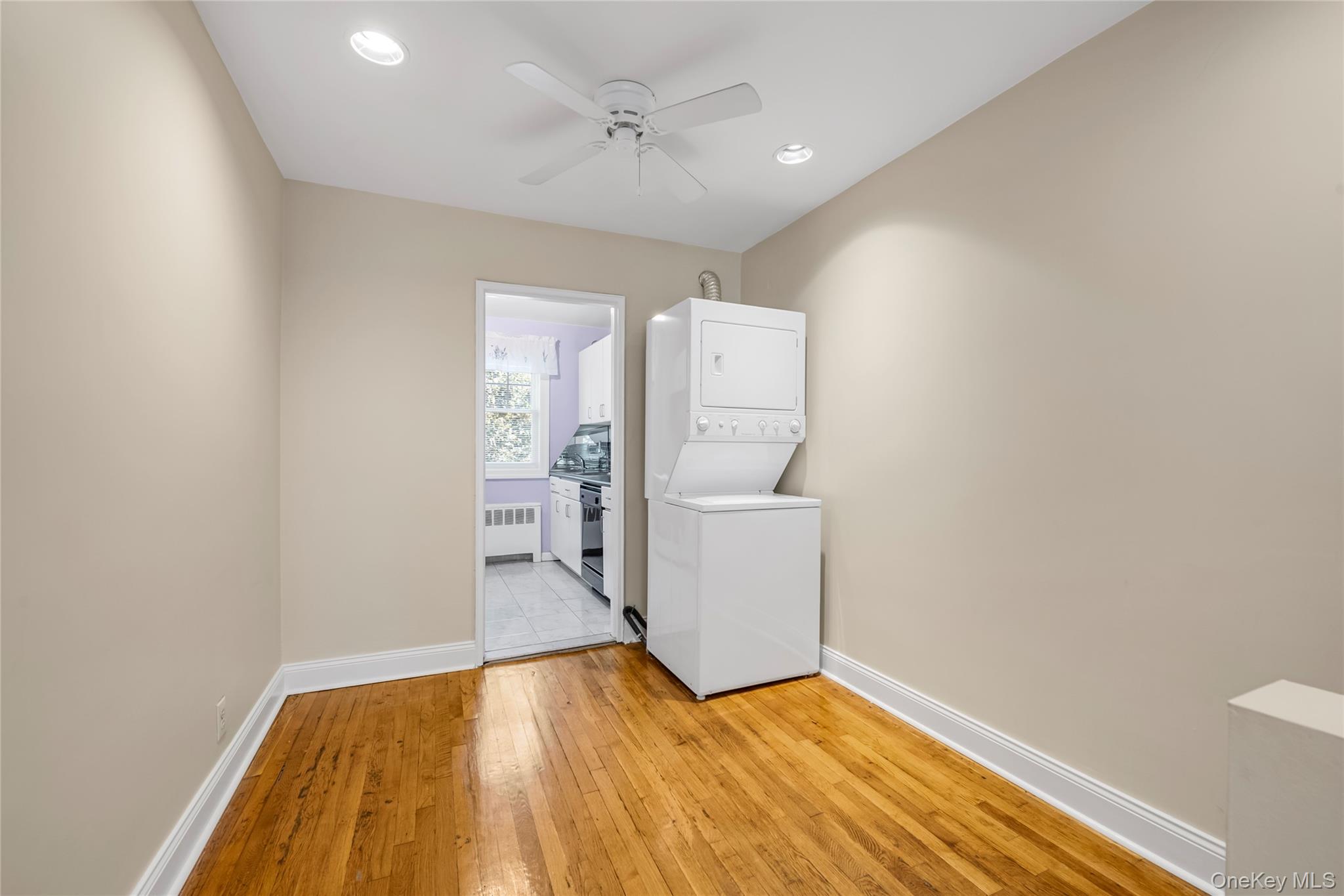 226-09 Union Turnpike, Unit B Queens, NY 11364 - Photo 3 of 8