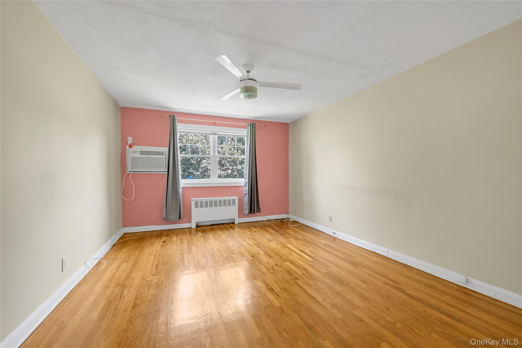 226-09 Union Turnpike, Unit B Queens, NY 11364 - Photo 5 of 8