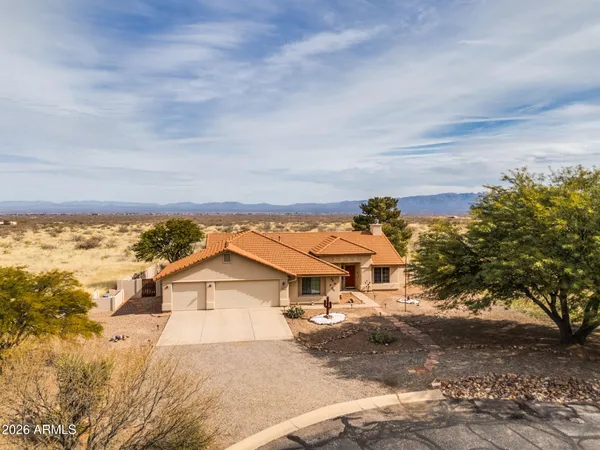 $459,000 | 5831 East Silver Leaf Court, Hereford, AZ 85615