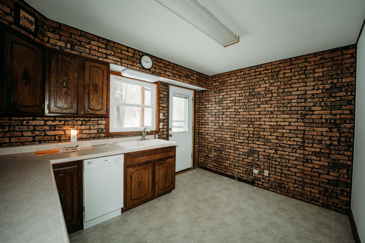 118 Sutliff Avenue Rhinelander, WI 54501 - Photo 6 of 13 Gallery Image 6