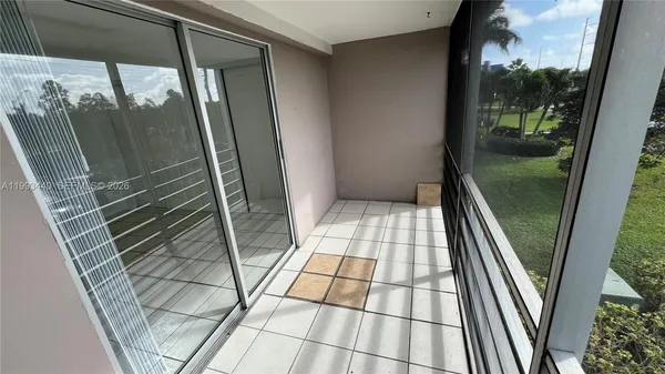 $1,350 | 306 Newport T, Unit 306, Deerfield Beach, FL 33442