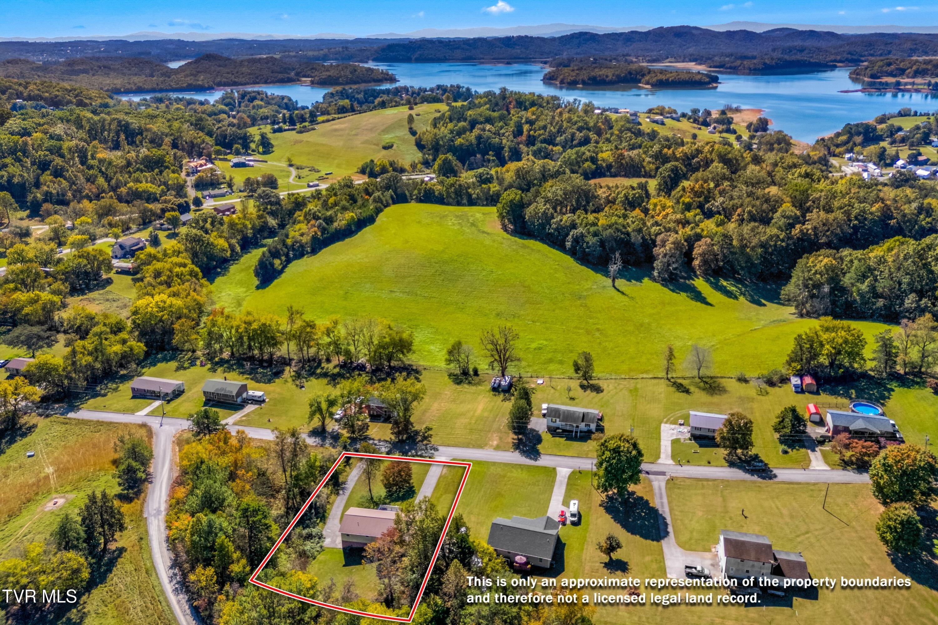 254 Meadowview Lane Bean Station, TN 37708 - Photo 5 of 33 005-254MeadowviewLane-BeanStation-TN-377