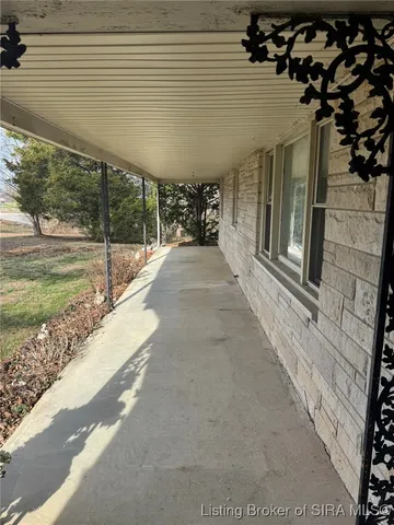 $192,500 | 1127 South Thompson Road, Lexington, IN 47138