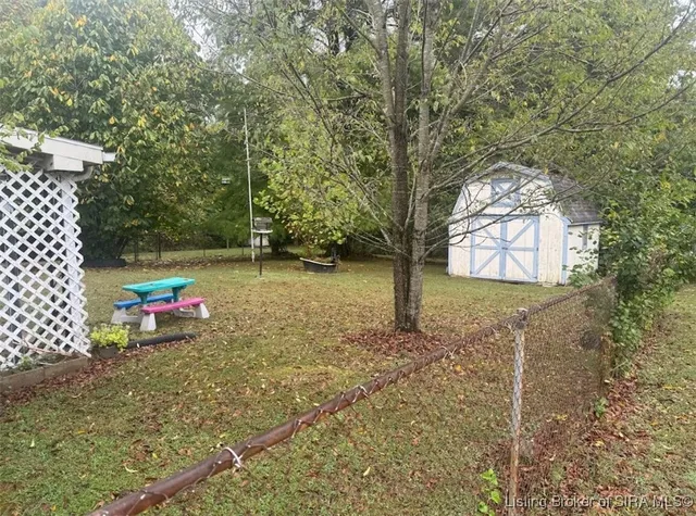 $192,500 | 1127 South Thompson Road, Lexington, IN 47138