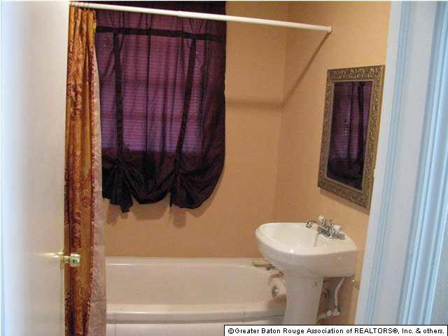 2003 Hemlock Street Baton Rouge, LA 70802 - Photo 3 of 10 Gallery Image 3