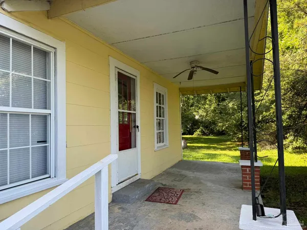 $139,000 | 11150 Highway 97, Walnut Hill, FL 32568