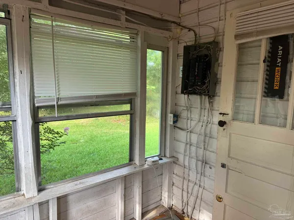 $139,000 | 11150 Highway 97, Walnut Hill, FL 32568