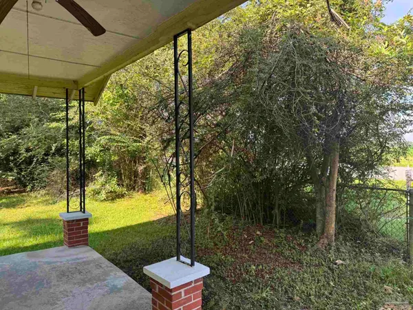 $139,000 | 11150 Highway 97, Walnut Hill, FL 32568