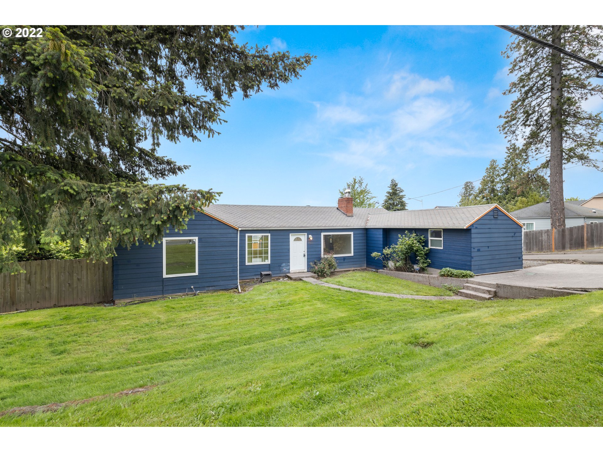 785 Southeast Williams Road Gresham, OR 97080 - Photo 1 of 32 Gallery Image 1