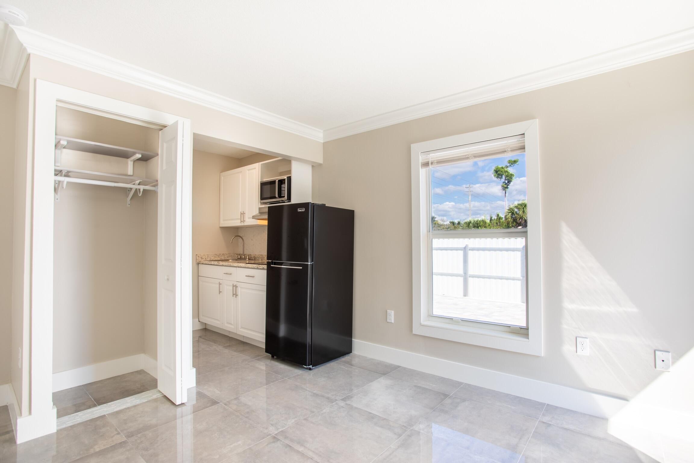 6479 Alexander Road West Palm Beach, FL 33413 - Photo 15 of 20 78D47DD3-4642-40E3-BFA4-8D23ECE66895