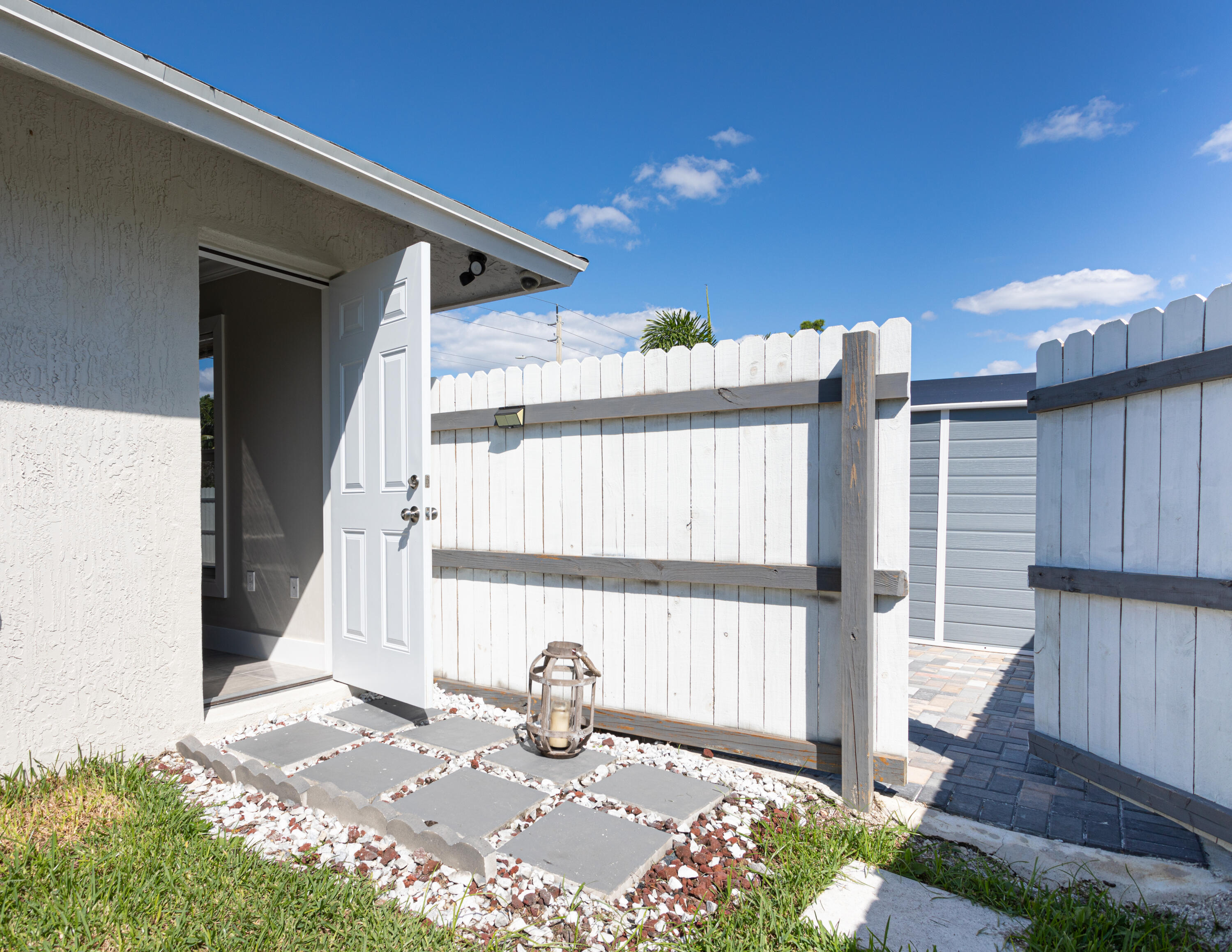6479 Alexander Road West Palm Beach, FL 33413 - Photo 19 of 20 4D50BC47-29FA-4518-85D9-39E2126F1BF4