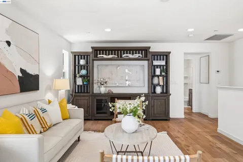 $1,130,000 | 8556 Seawind Way, Newark, CA 94560