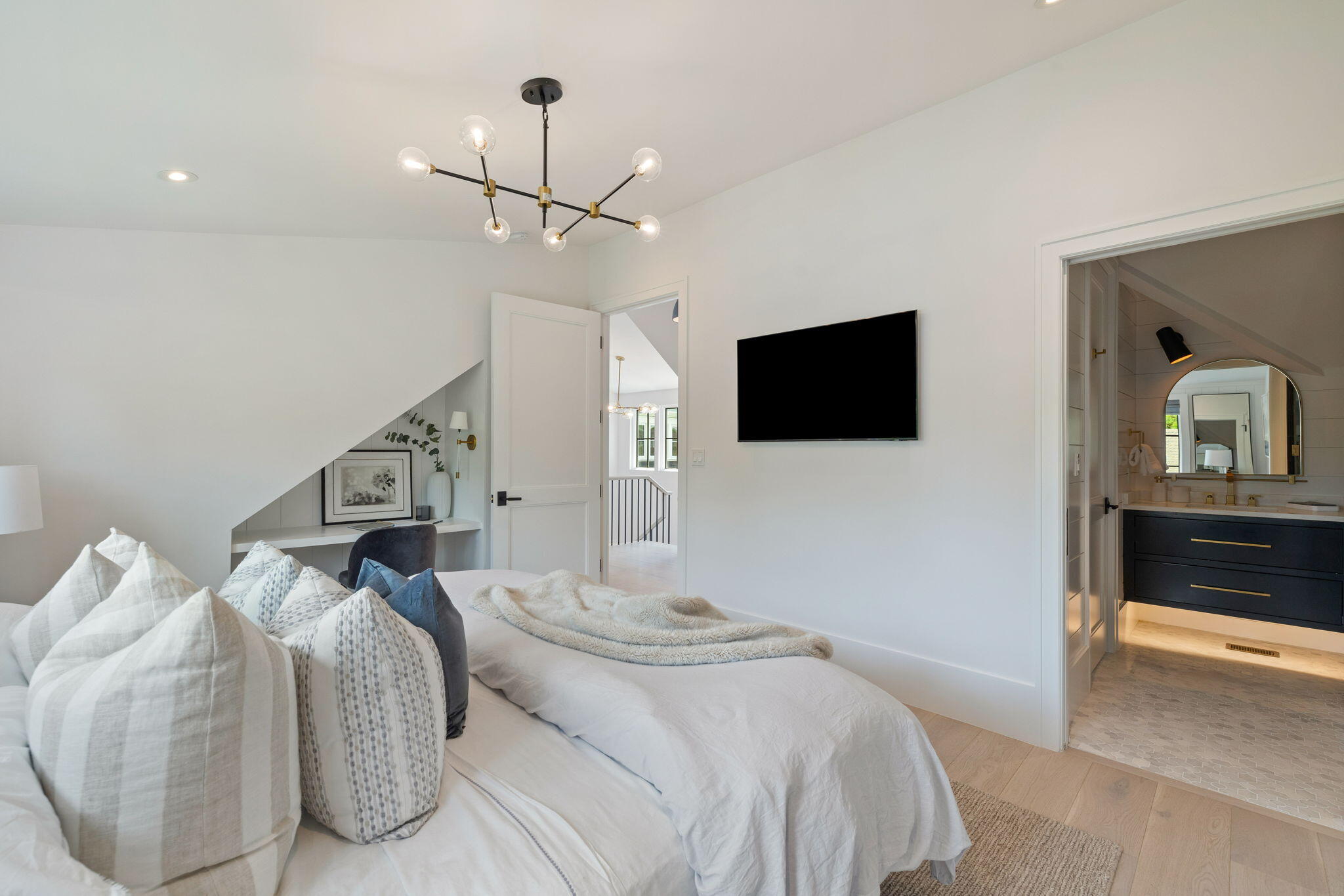 17 North Watch Tower Lane Watersound, FL 32461 - Photo 174 of 195 Third floor bedroom