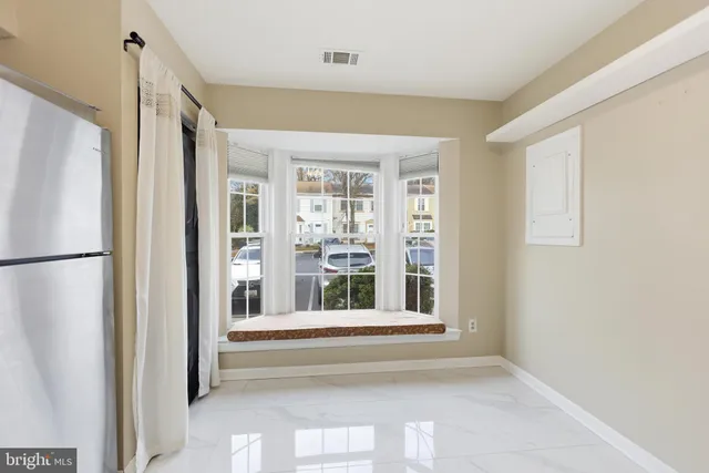 $2,495 | 14804 London Lane, Bowie, MD 20715