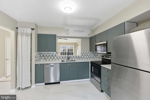 $2,495 | 14804 London Lane, Bowie, MD 20715