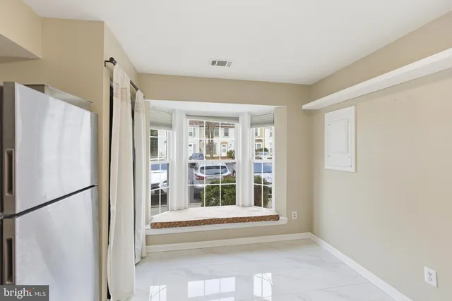 $2,495 | 14804 London Lane, Bowie, MD 20715