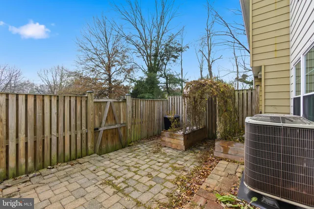 $2,495 | 14804 London Lane, Bowie, MD 20715