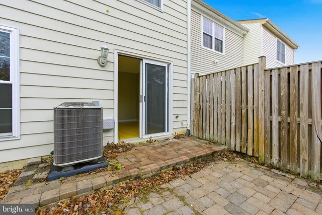 $2,495 | 14804 London Lane, Bowie, MD 20715