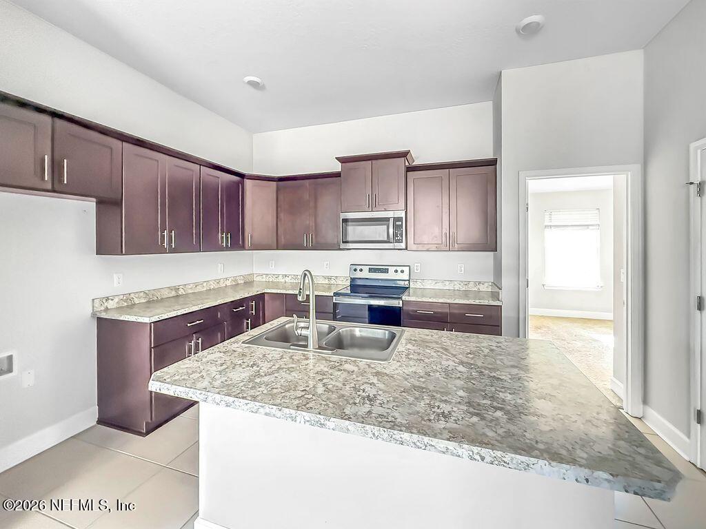 100 Rivertown Road Palm Coast, FL 32137 - Photo 9 of 25 Kitchen3