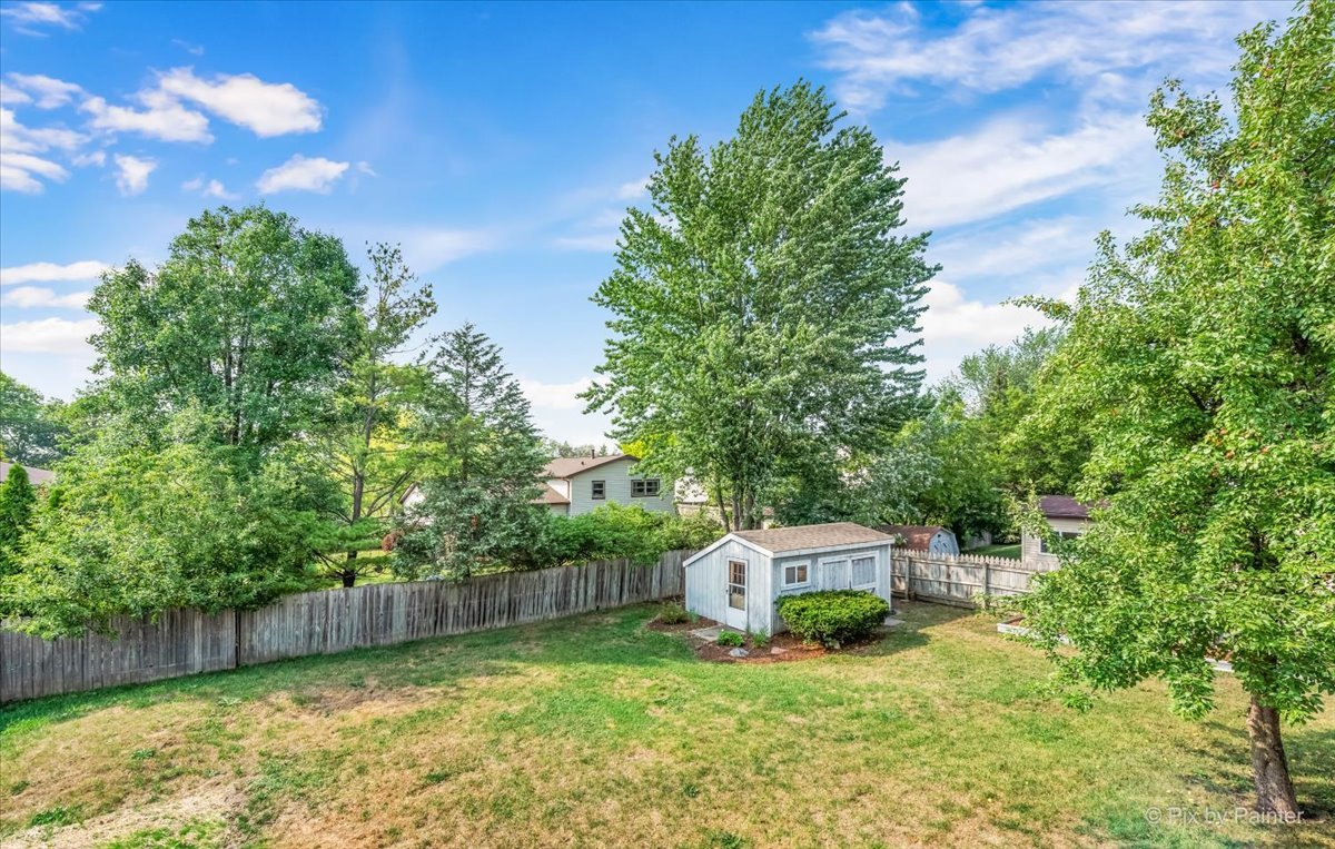 530 White Birch Road Lindenhurst, IL 60046 - Photo 23 of 33