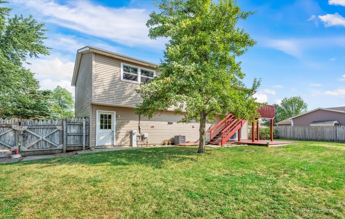 530 White Birch Road Lindenhurst, IL 60046 - Photo 27 of 33