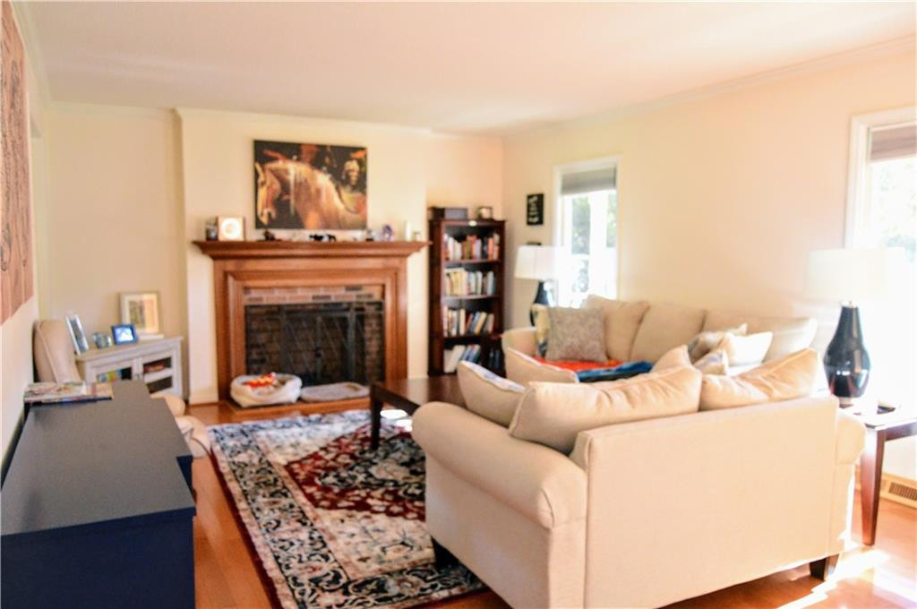 1817 Rivertrace Point High Point, NC 27265 - Photo 2 of 25 Gallery Image 2