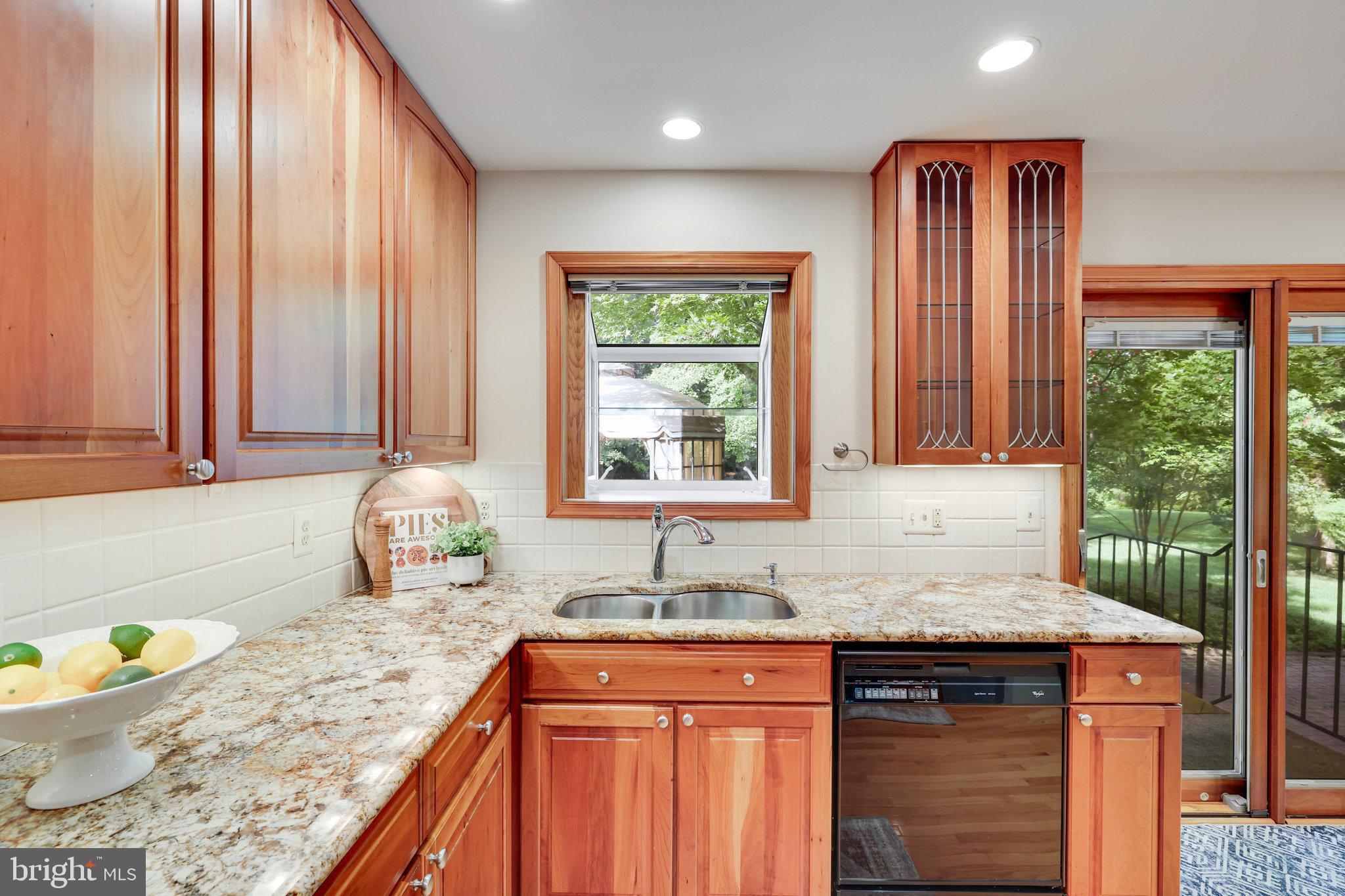 1902 Buckthorn Lane Reston, VA 20191 - Photo 17 of 72