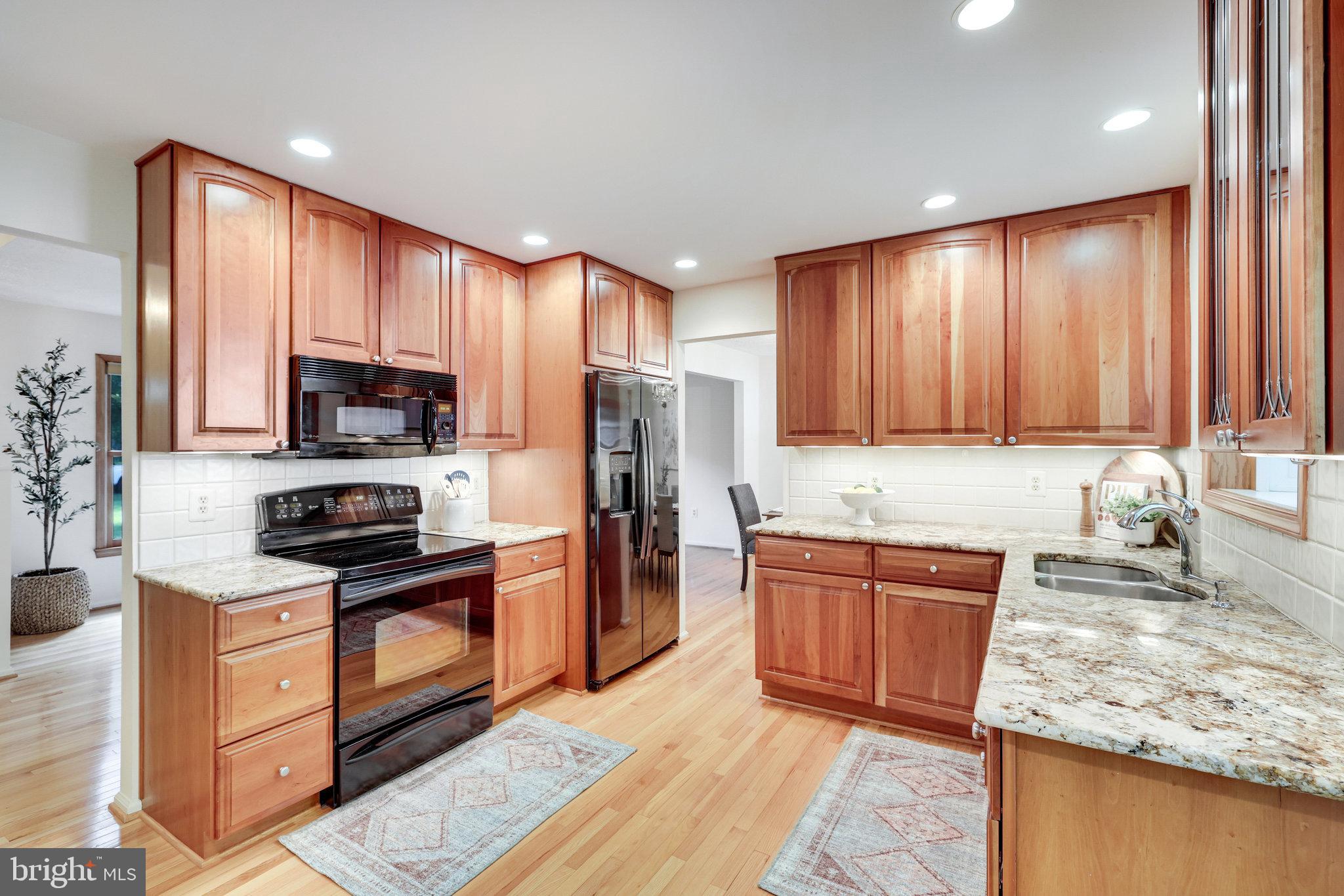 1902 Buckthorn Lane Reston, VA 20191 - Photo 20 of 72